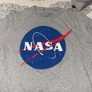 NASA t shirt L